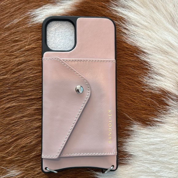 Bandolier IPhone 11 pro max case in pink/mauve BRAND NEW - Picture 2 of 6